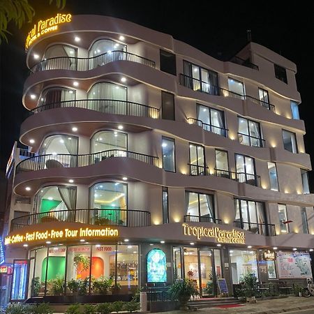 Tropical Paradise Sapa Hotel & Coffee 外观 照片